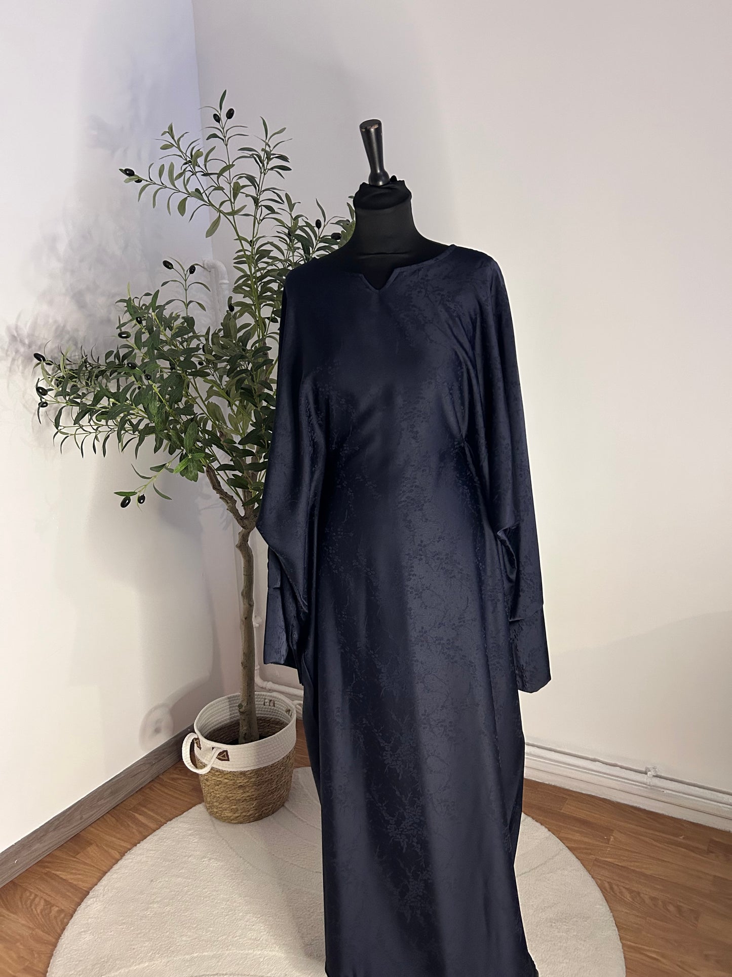 Robe satin jacquart - Flora bleu nuit
