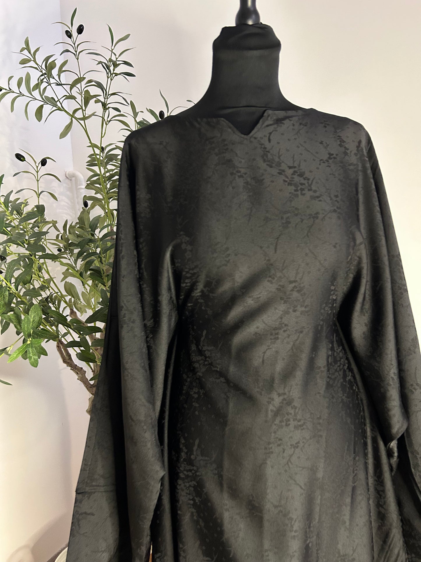 Robe satin jacquart - Flora Noir